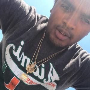 Meet your Posher, Travis